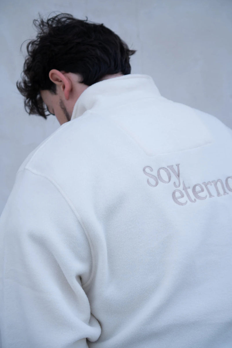 Polar "Soy Eterno" Edición Especial Blanca - ALMA Marca , marca cristiana, ropa cristiana, sudaderas cristianas, camisetas cristianas, música cristiana, alma marca, tesoros, permanecer alma